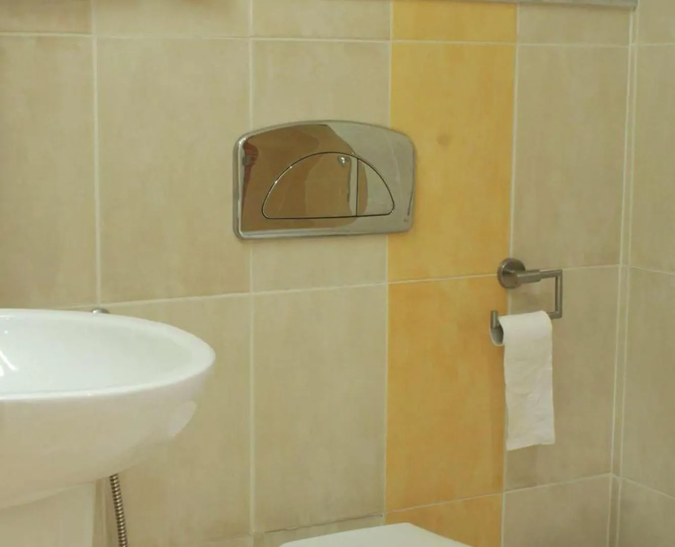 Le Parisien Tunis Hotel