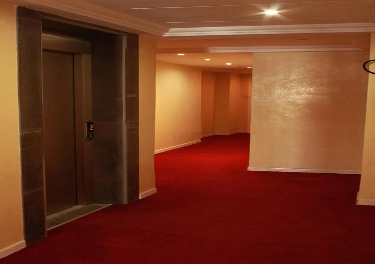 Le Parisien Tunis Hotel